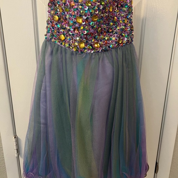 Cinderella Prom/Homecoming Dress - Picture 6 of 10